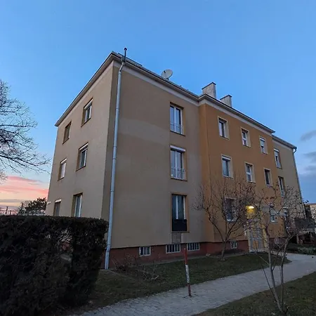 Apartment Wagram Hub - Work & Relax