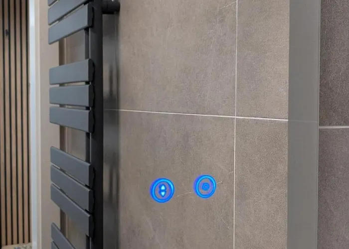 Apartment Wagram Hub - Work & Relax